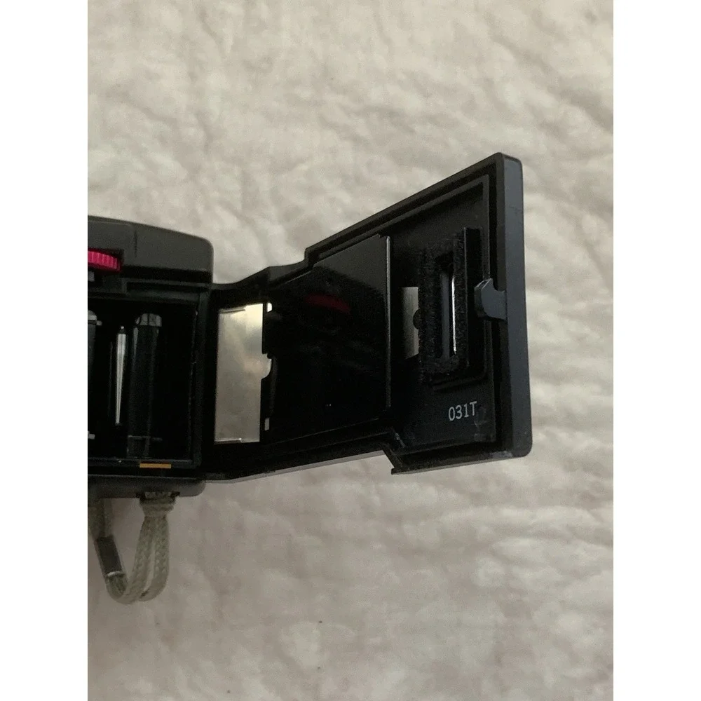 Kodak Euro 35 Legend Gray Flash Camera 35mm Film - Parts Only